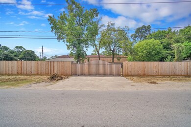 9117 Lockwood Dr, Houston, TX 77016 - photo 5