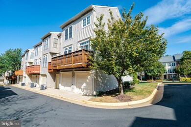 4373 Thomas Brigade Ln, Fairfax, VA 22033 - photo 3