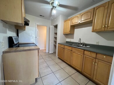 5057 Kingsbury St, Jacksonville, FL 32205 - photo 3