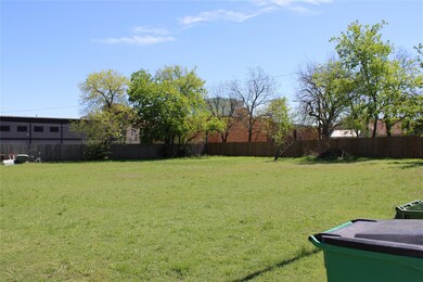 104 Russell St, White Settlement, TX 76108 - photo 2