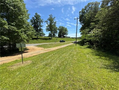 1065 Kiser Acres Rd, King, NC 27021 - photo 4