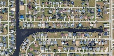 626 SE 4th St, Cape Coral, FL 33990 - photo 2