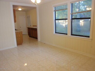 536 Laurina St, Jacksonville, FL 32216 - photo 6