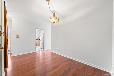 The Imperial unit 6K, Flushing, NY 11367 - photo 4