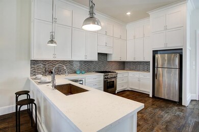 3802 Olde Bourbon Ln, Houston, TX 77018 - photo 4