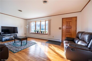 281 Race St, Bath, PA 18014 - photo 4