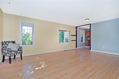 221 Early St unit A, Providence, RI 02907 - photo 6