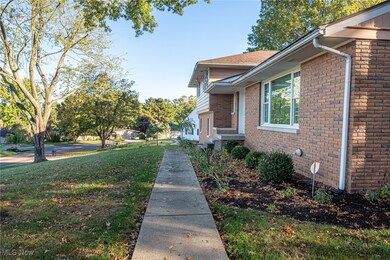 1681 Knob Hill Dr, Coshocton, OH 43812 - photo 4