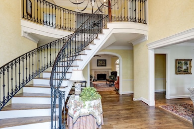 346 Knipp Rd, Houston, TX 77024 - photo 4