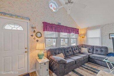 7 8th Seaside interiors (2 of 15)