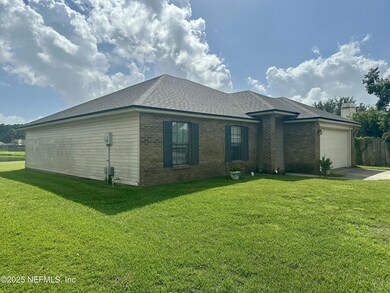 1715 Saw Lake Dr unit 2, Middleburg, FL 32068 - photo 4