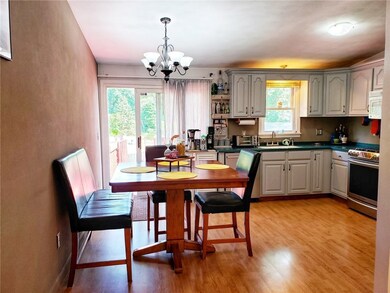 Spacious eat-in kitchen