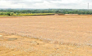 4022 Quivira Dr, Laredo, TX 78045 - photo 3