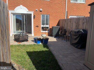 39 Maple Dr, Stafford, VA 22554 - photo 2