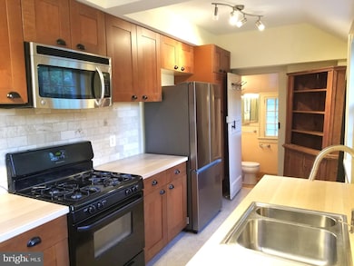 0 Swinks Mill Rd unit COTTAGE VAFX2211794, McLean, VA 22102 - photo 6