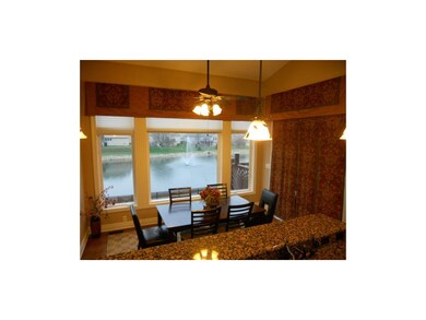 Breakfast Room overlooks fountain and lake, vaulte