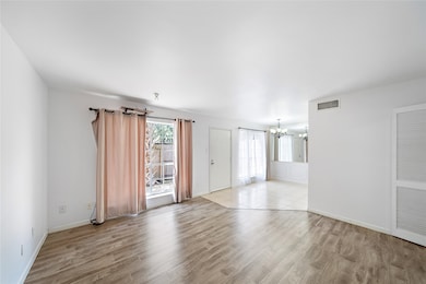 10302 Briar Forest Dr unit 273, Houston, TX 77042 - photo 5