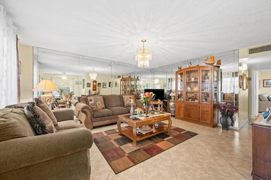 507 Normandy K unit 5070, Delray Beach, FL 33484 - photo 6