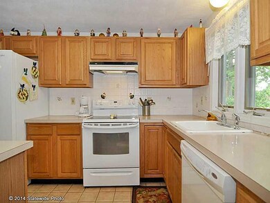 50 Tyson Place, Attleboro, MA 02703 - photo 7