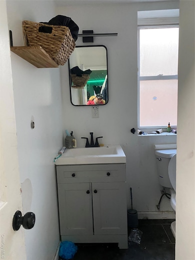 801 E 163rd St, Bronx, NY 10456 - photo 4