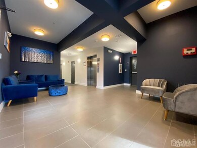 22 Center St unit 206, Metuchen, NJ 08840 - photo 2