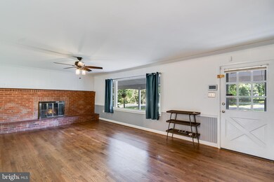 11221 Maplewood Dr, Dunkirk, MD 20754 - photo 7