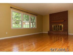 39 Ballantree Dr, Asheville, NC 28803 - photo 3