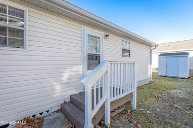 197 Bellman St, Biloxi, MS 39530 - photo 5