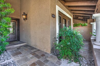 002_Front Patio