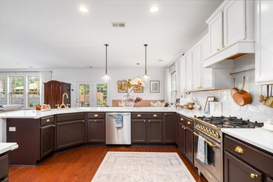 2283 Show Basket Way-12