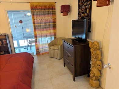 2800 Indian River Blvd unit 7-Q, Vero Beach, FL 32960 - photo 5