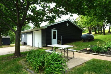 5050 Highway 14 E, Newton, IA 50208 - photo 5