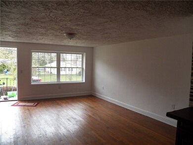 3613 Amherst Rd, Erie, PA 16506 - photo 2