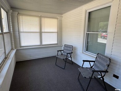 2040 Tremont Ave, Davenport, IA 52803 - photo 2