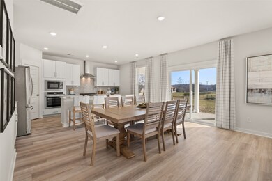 585 Sugarberry Ct, Clarksville, TN 37043 - photo 6