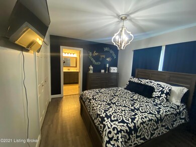 7912 Smyrna Pkwy, Louisville, KY 40228 - photo 7