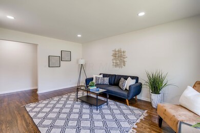 7-web-or-mls-2439-mccutcheon-rd