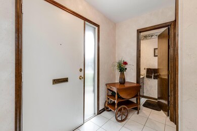2020-03-26 2140 Willowick Square 11