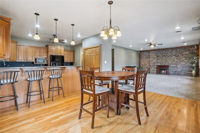 511 1st Ave, Vinton, IA 52349 - photo 6