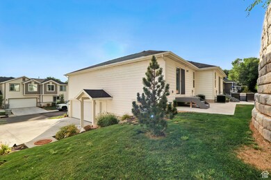 630 S Plum Creek Ln E, Ogden, UT 84404 - photo 3