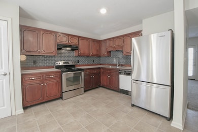 2000 Tynewood Dr unit 2006, Clarksville, TN 37042 - photo 2