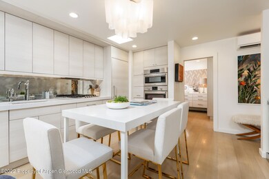 Kitchen Seating Six