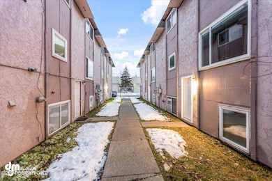02-Front Entry_IMG_6630_SSW