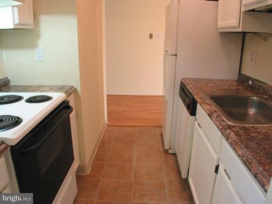 13B E Daisy Ln unit B, Mount Laurel, NJ 08054 - photo 7