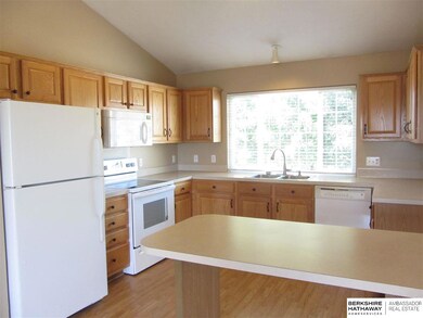 7617 Fillmore St, Omaha, NE 68122 - photo 6