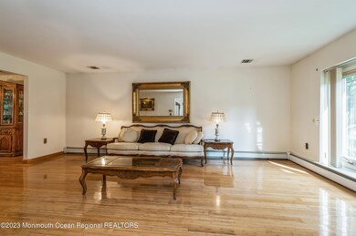 12 Bayberry Dr, Holmdel, NJ 07733 - photo 5