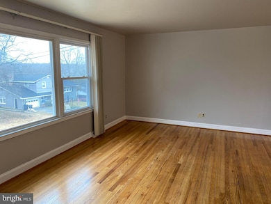 13305 Chalfont Ave, Fort Washington, MD 20744 - photo 3