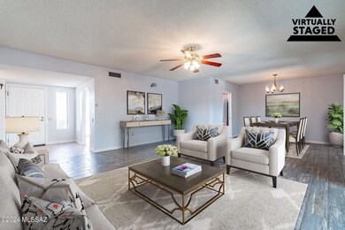 45-web-or-mls-Paseo-7(Living room and Di