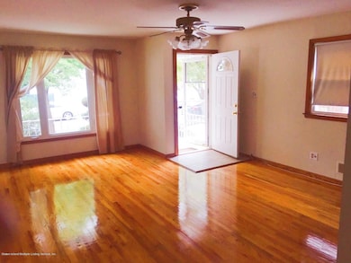 7 Echo Place, Staten Island, NY 10314 - photo 2