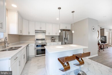 3916 Gatehouse Ln, Skippack, PA 19474 - photo 6